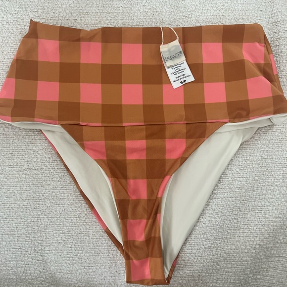 LSPACE X SEAESTA SEASIDE GINGHAM / CAMELLIA TOP + DESI BOTTOM - Picture 4 of 10